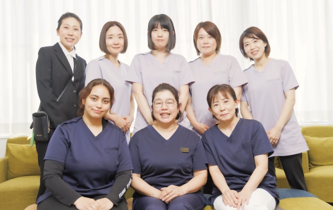 スタッフ集合写真