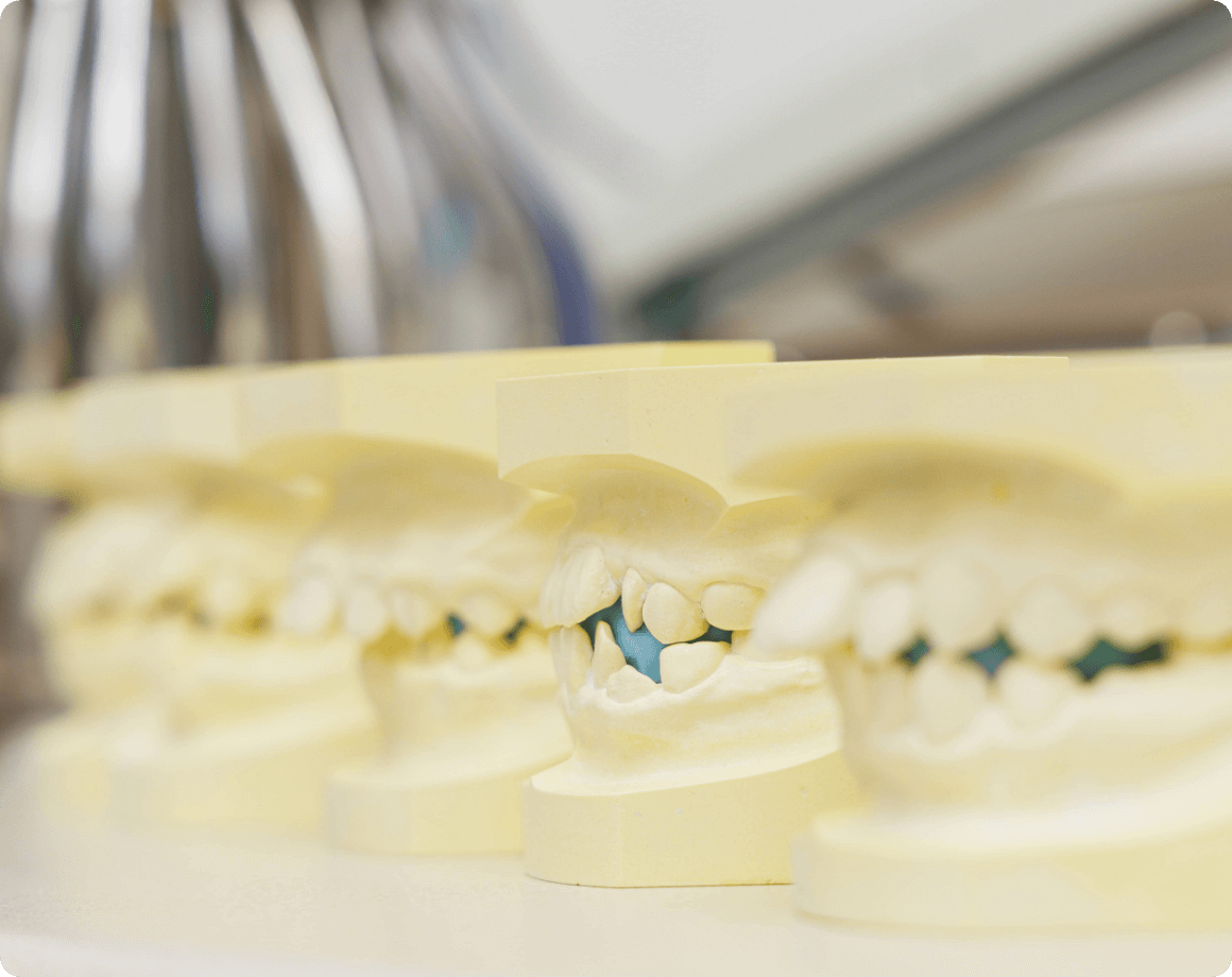 「日本矯正歯科学会認定医」による矯正治療